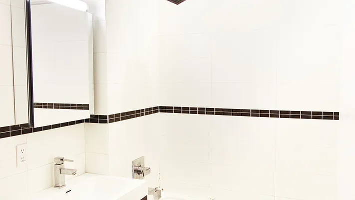 Rented by Nooklyn NYC LLC | media 22