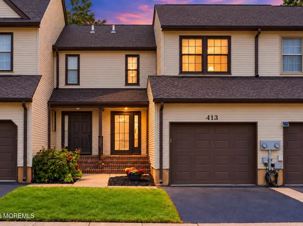 413 Oak Knoll Drive, Manalapan, NJ 07726