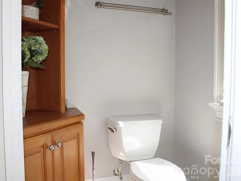 17404 Summer Place Dr — Photo 17