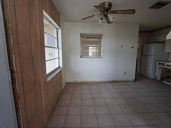 2nd image of 2212 Park Ave