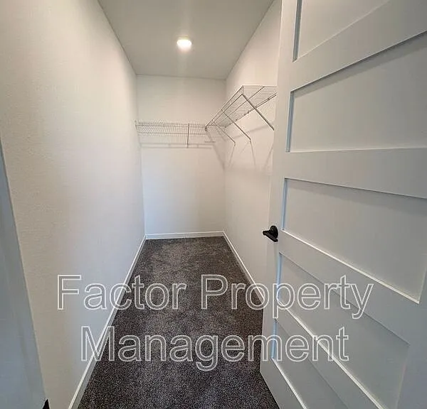 3208 Scotch Ln — Photo 9
