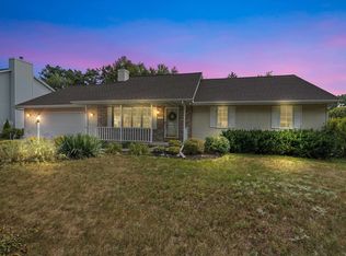1348 Settlers Row, Green Bay, WI 54313