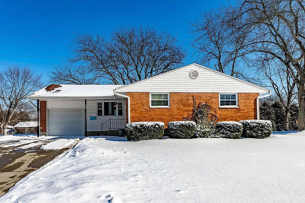 107 Overla Blvd photo 1