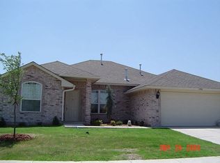 1996 Mill Hollow Rd, Edmond, OK 73012