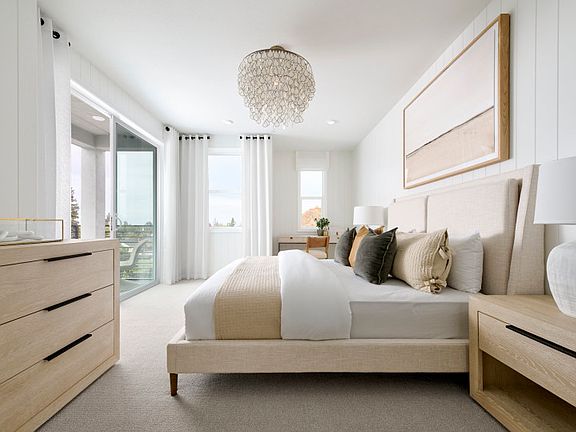 Owner s suite with balcony access