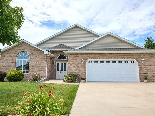 2130 Liberty Ln, Peru, IL 61354