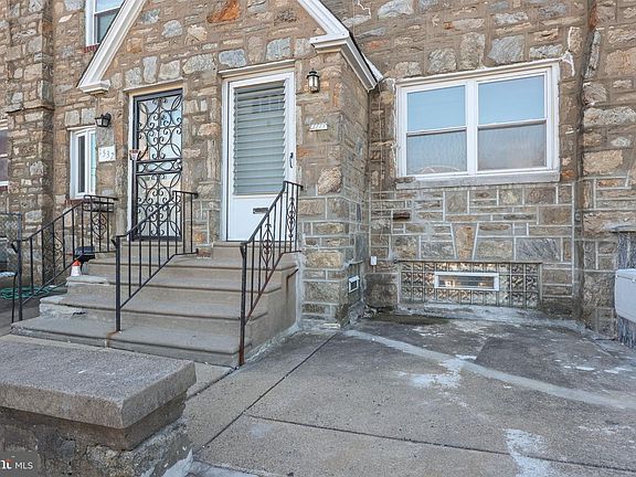 3rd image of 1530 Hellerman St