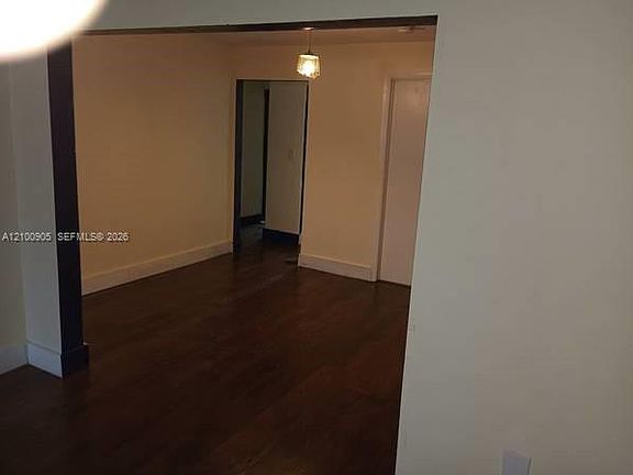4th image of 1455 Michigan Ave APT 2