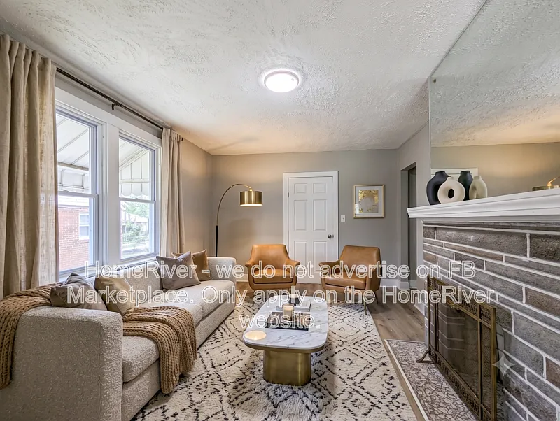 2 bed, 1.0 bath, 982 sqft, $1,450 — Photo 2