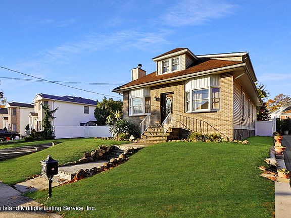 2nd image of 476 Vernon Ave
