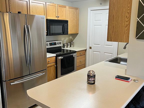 2nd image of 4 Crestview Cir Unit 120