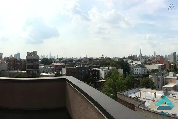 Rented by EXR | media 32