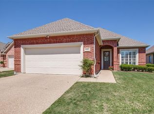 2 Nora Ct, Pantego, TX 76013