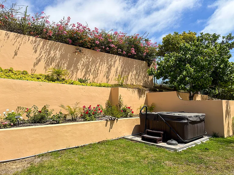 854 Miramonte Dr — Photo 28