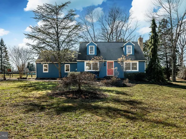 52 Rosenberger Dr, Perkasie, PA 18944