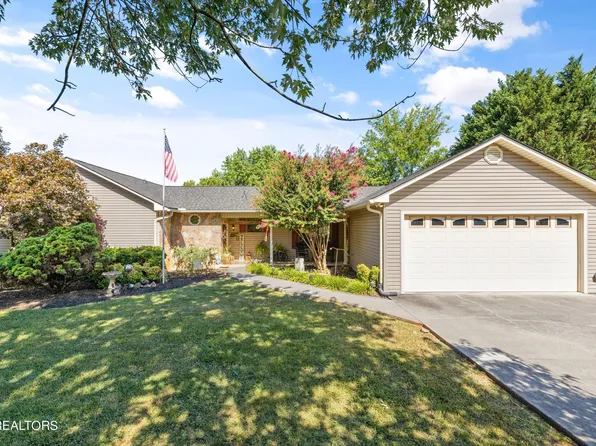 3837 Channel Harbor Rd, Louisville, TN 37777