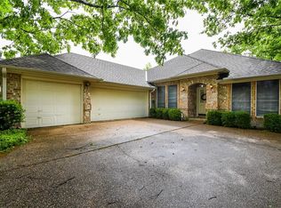 1523 Hunters Creek Dr, McKinney, TX 75072