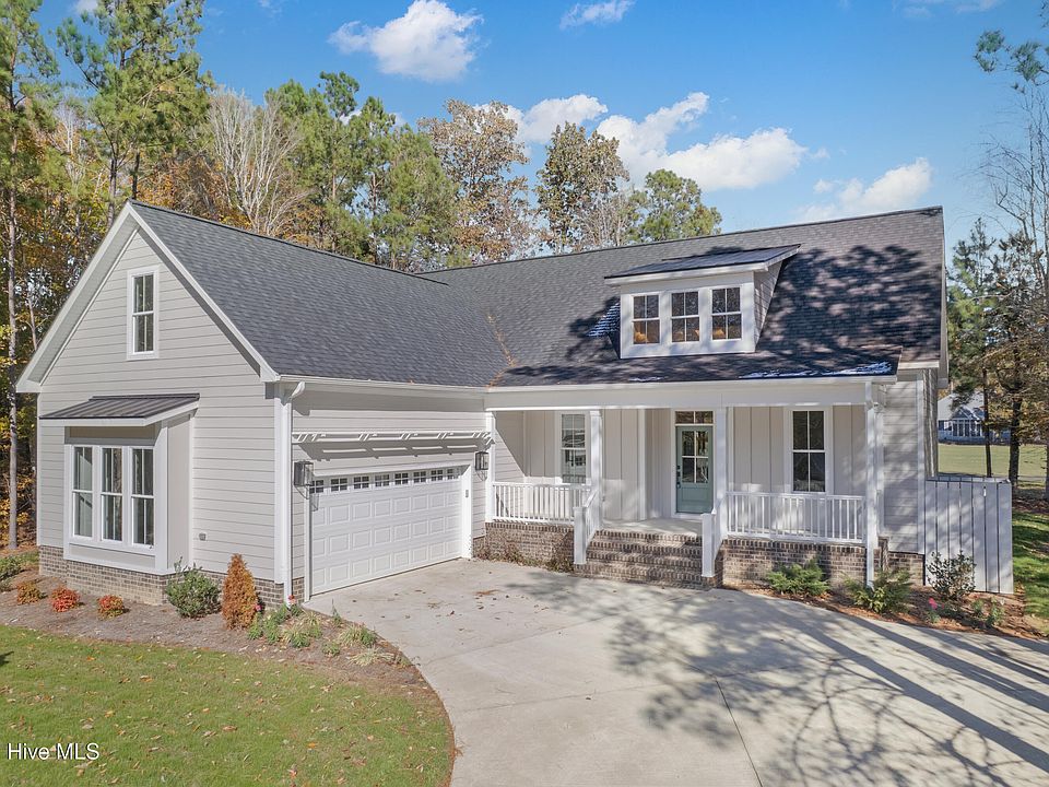 1st image of 172 Roanoke Drive