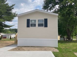 1233 N Park Ln #1233, Brookfield, OH 44403