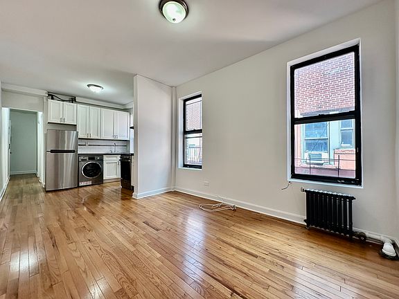 3rd image of 1270 1st Ave #6L
