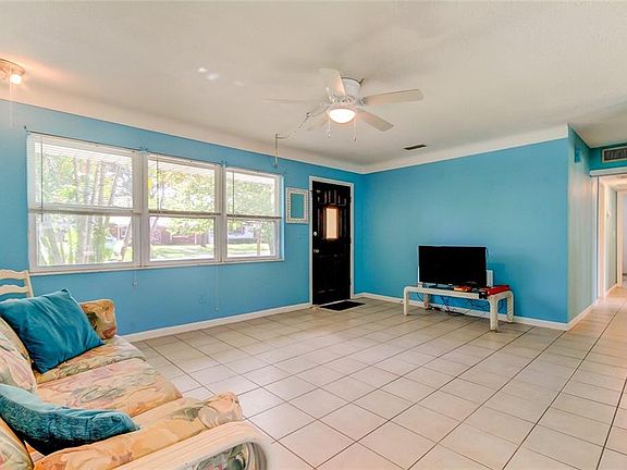 5th image of 5055 18th St N