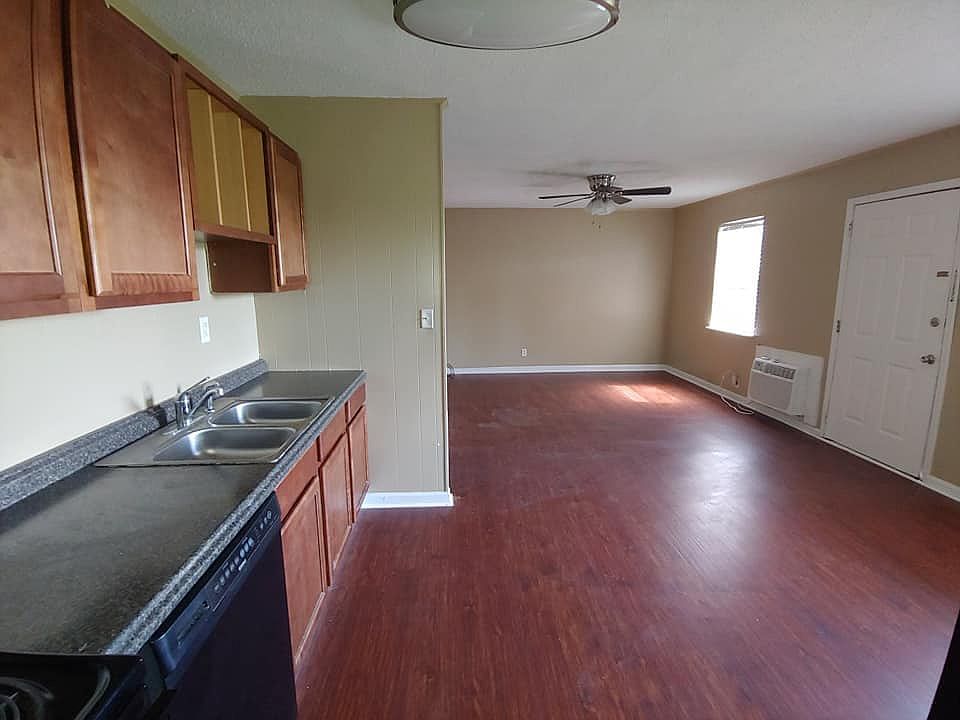 Kitchen/living