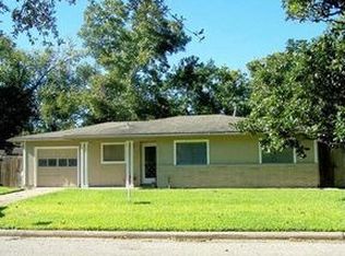 312 W Saunders St, League City, TX 77573