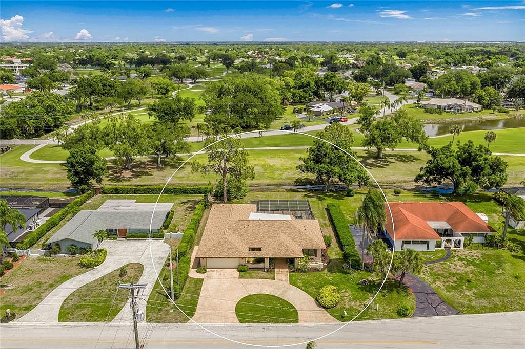 4806 W Country Club Dr