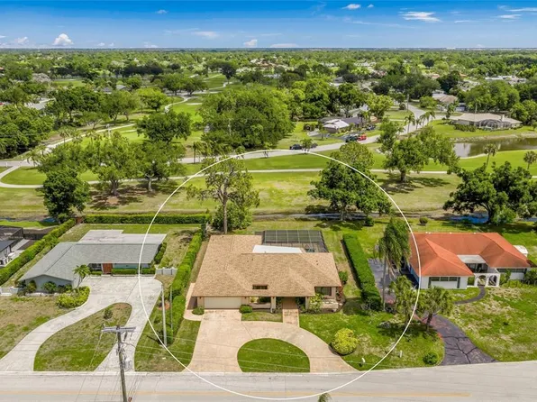 4806 W Country Club Dr, Sarasota, FL 34243