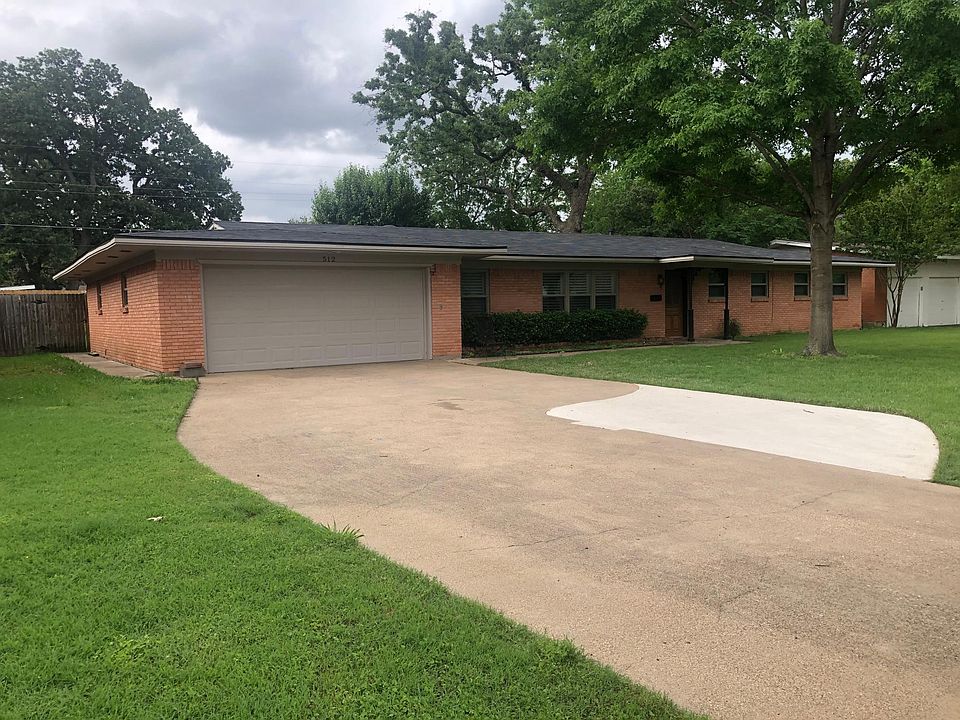 Front view - double car garage w/garage door opener