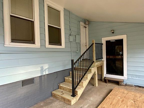 5th image of 227 Taylor St