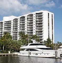 3610 Yacht Club Dr Photo 1 3610 Yacht Club Dr Photo 1