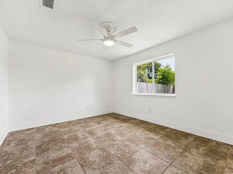 10111 Limewood Ln — Photo 8