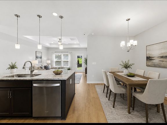 4th image of 5124 Pace Park Cir