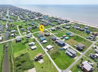 865 S Crystal Beach Rd, Pt Bolivar, TX 77650