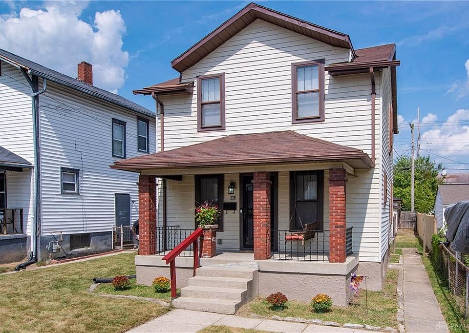 1st image of 145 Ashwood Ave