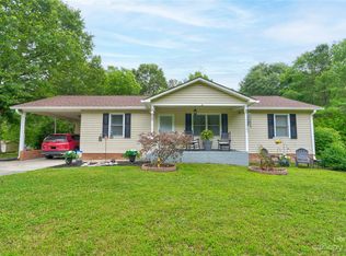 109 Woodside Dr, Grover, NC 28073