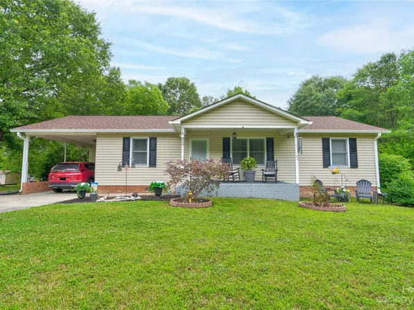 109 Woodside Dr, Grover, NC 28073