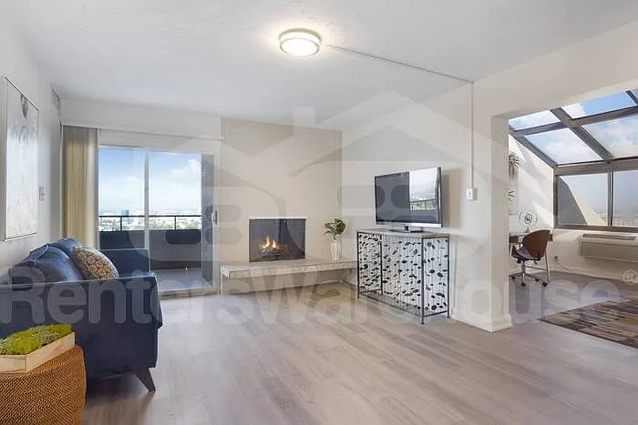 1313 N Williams St #1601 — Photo 13