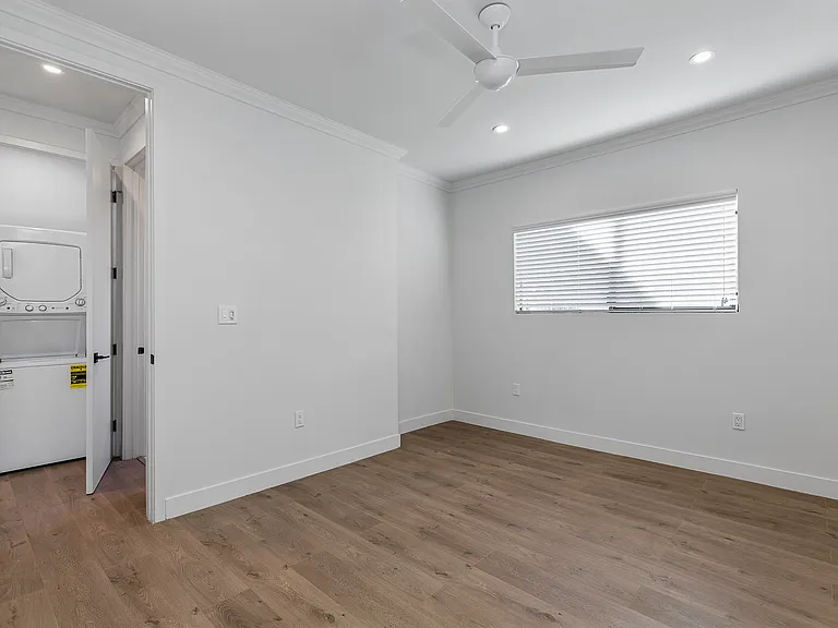 1008 Waterloo St #A — Photo 8