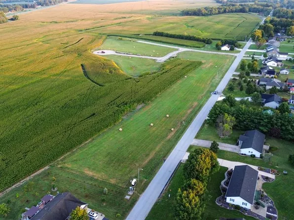 50 Witt Mill Rd, Jerseyville, IL 62052