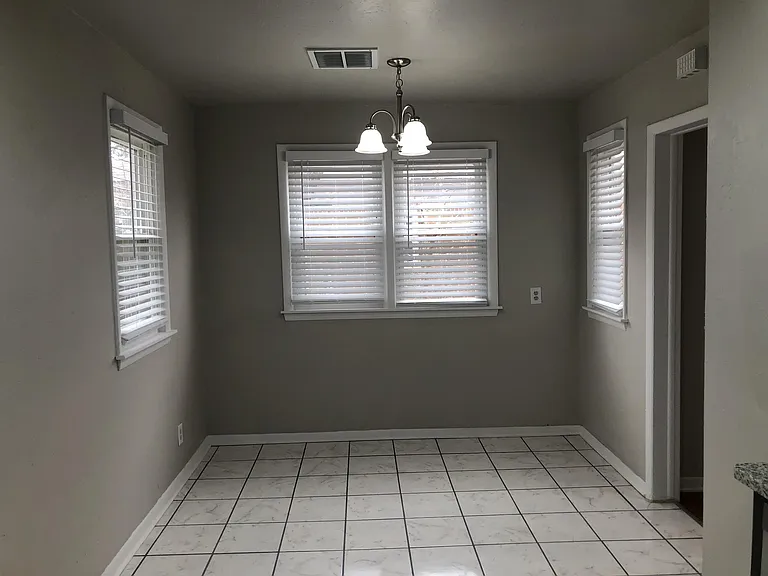 2534 NW 20th St — Photo 13