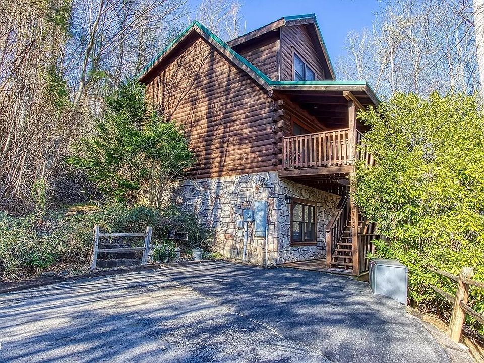 1st image of 704 Yona Trail Way