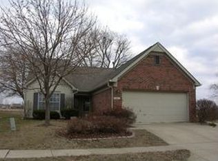 21 Stoneybrook Dr, Greenwood, IN 46142