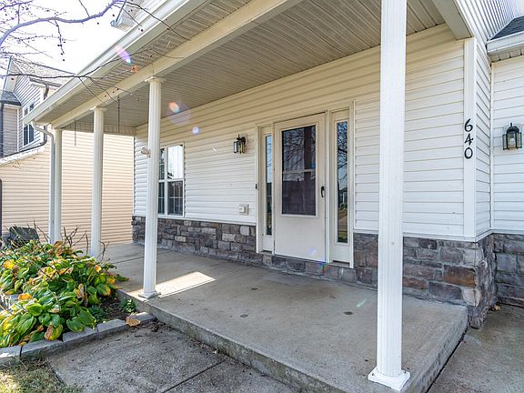5th image of 640 Jennifer Dr