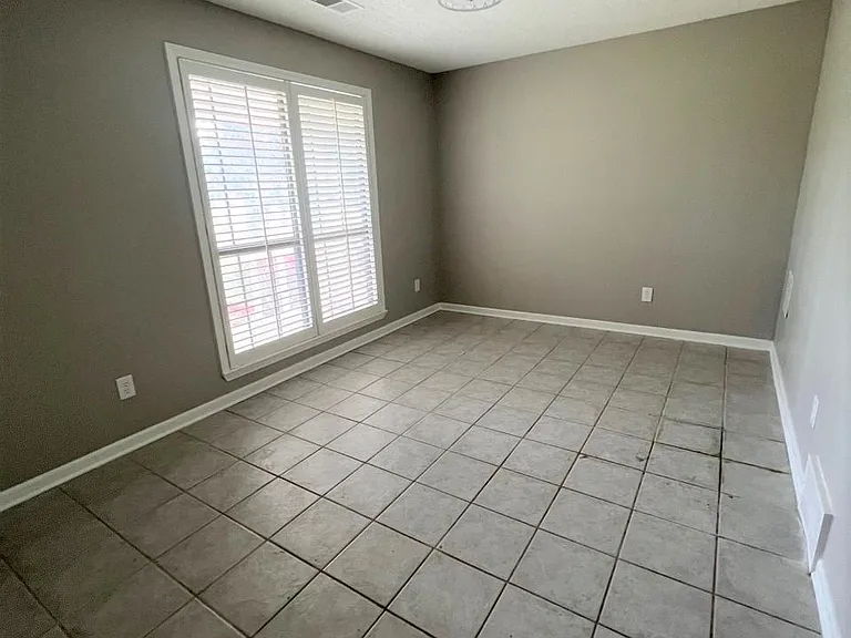 11485 Sycamore Farms Rd — Photo 3