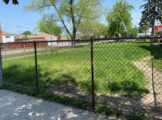 8201 S Sawyer Ave, Chicago, IL