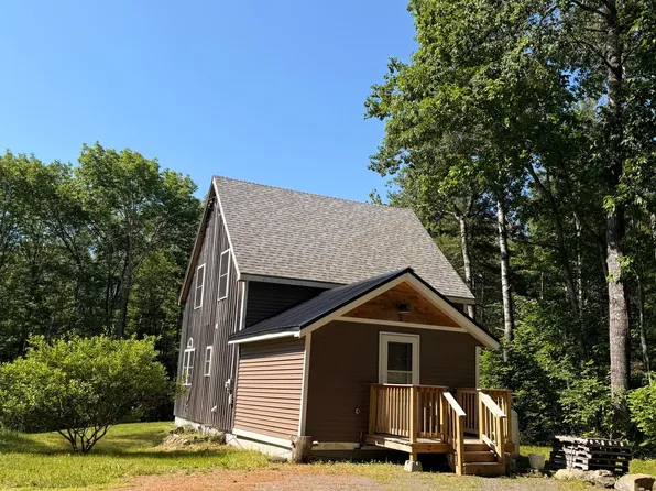 5 Moores Road, Burlington, ME 04417