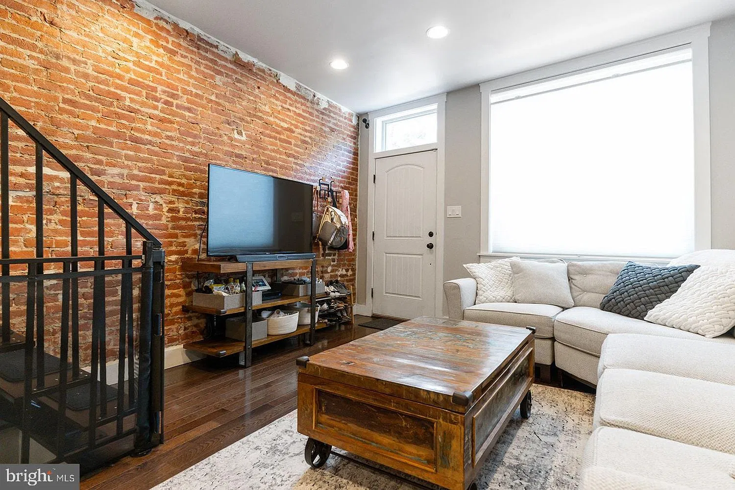 3 bed, 1698 sqft, $3,500 — Photo 4
