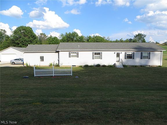 2nd image of 3756 Battlesburg St SE